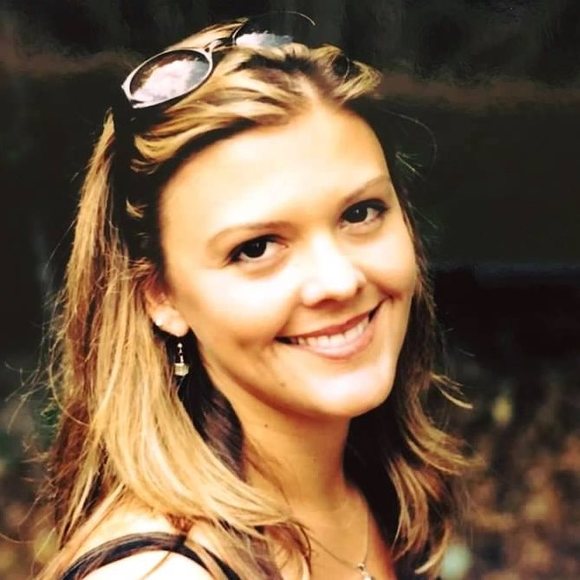 Meet your Posher, Gayla - Picture 1 of 1